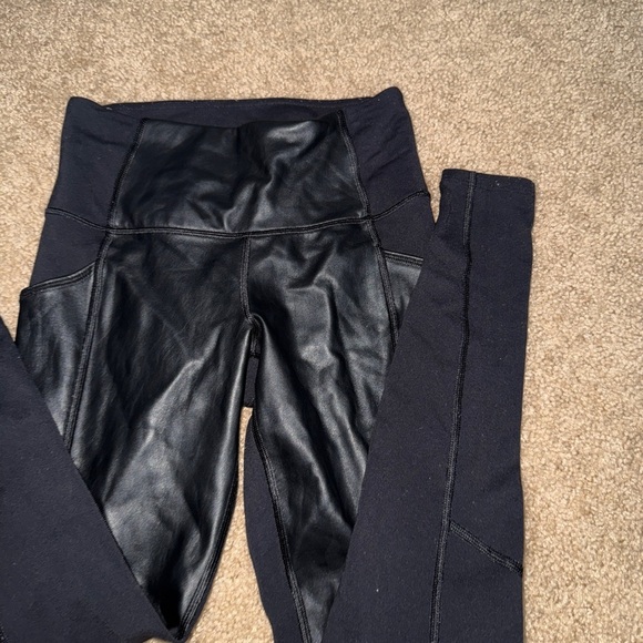 Athleta Women's Black Leggings - Picture 3 of 6